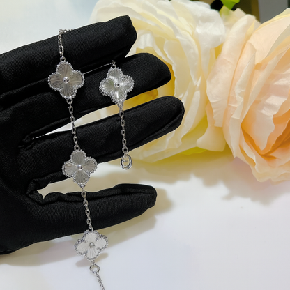 Комплект "Сребърна Детелина"