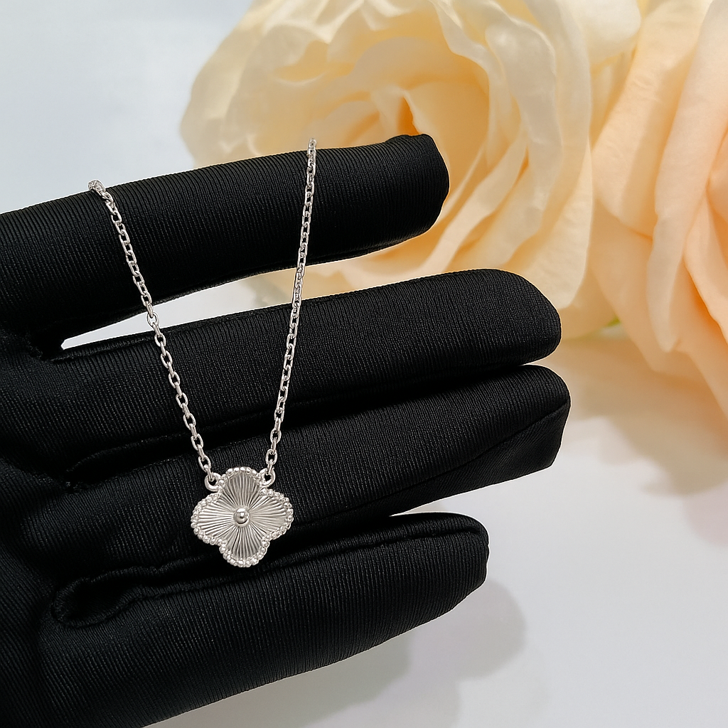 Комплект "Сребърна Детелина"