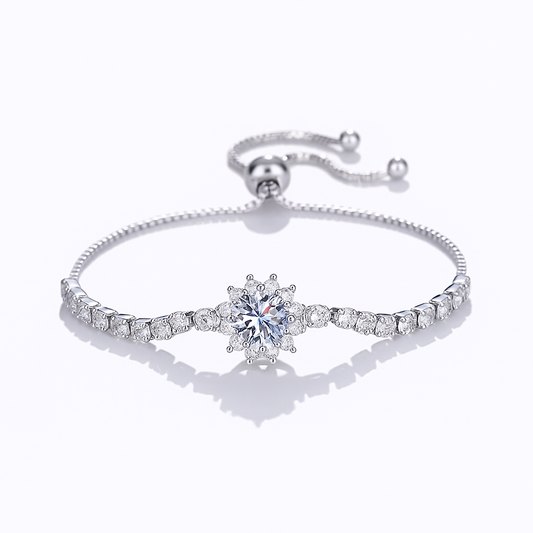 Гривна с циркони и камъни от медицинска стомана