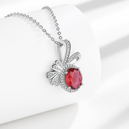 Колие от медицинска стомана с циркони и червен камък