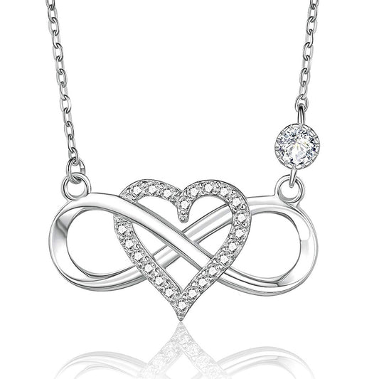 Колие от висококачествено сребро във формата на безкрайност с акцент сърце с циркони